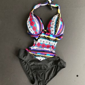 NWOT Monokini Swimsuit